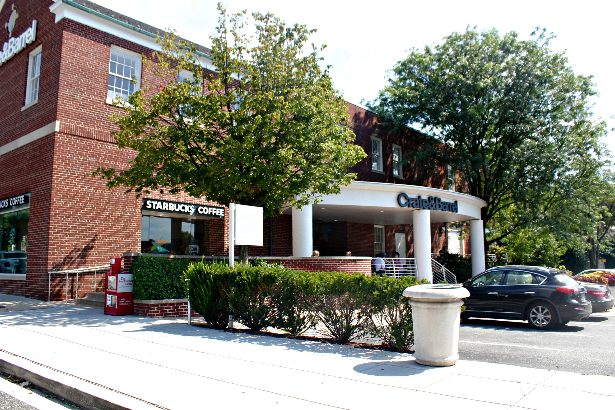 Spring Valley Neighborhood in Washington, DC Photo Tour